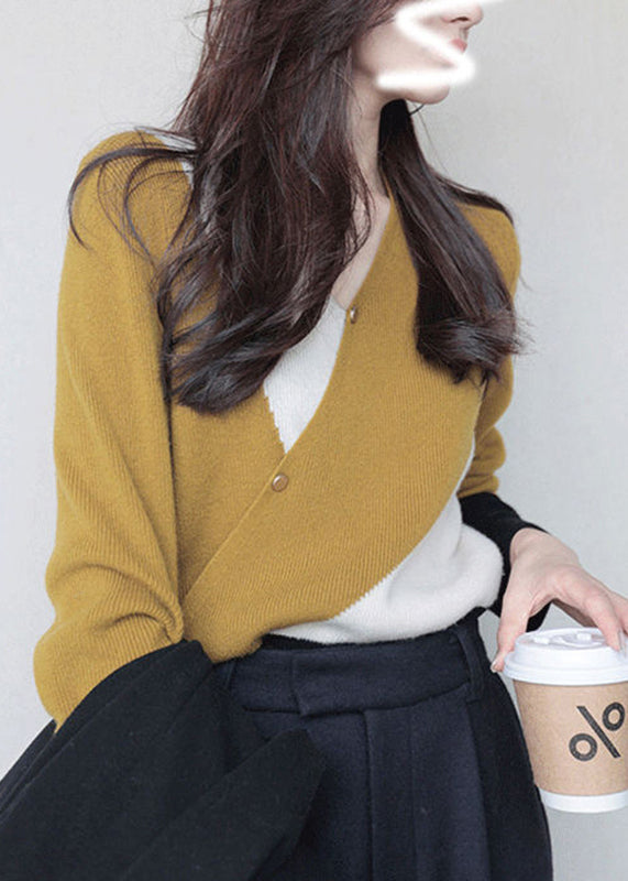 Well Tailored Sweater with a Graceful Silhouette