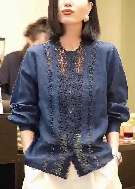 Effortlessly Elegant Top with a Timeless Design