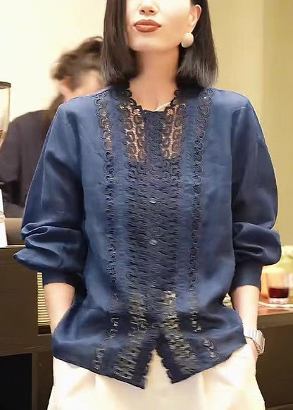 Effortlessly Elegant Top with a Timeless Design