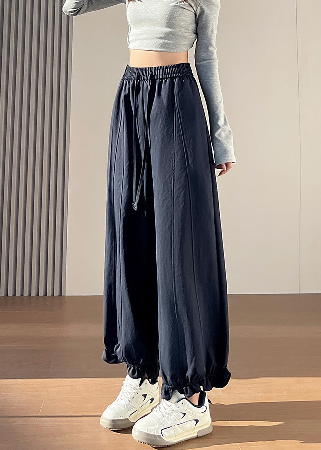 Well Tailored Pants with a Graceful Silhouette