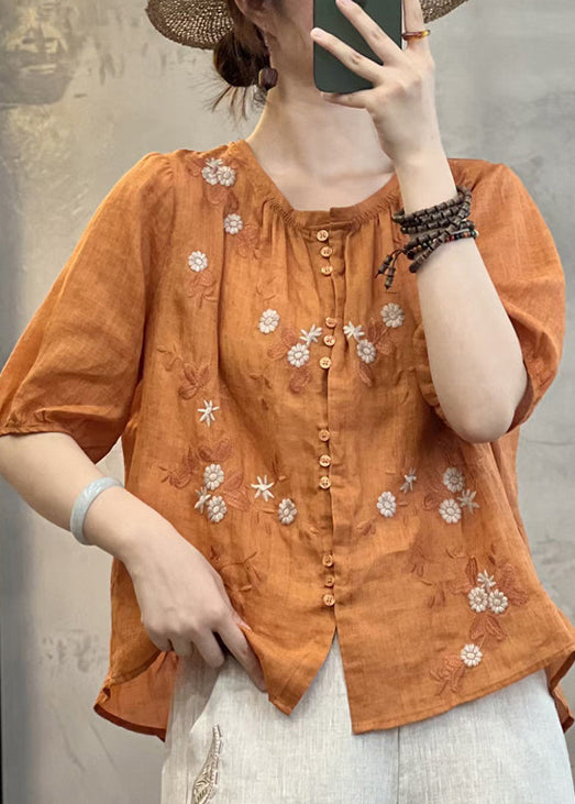 Classic Vintage Blouse with a Flattering Fit
