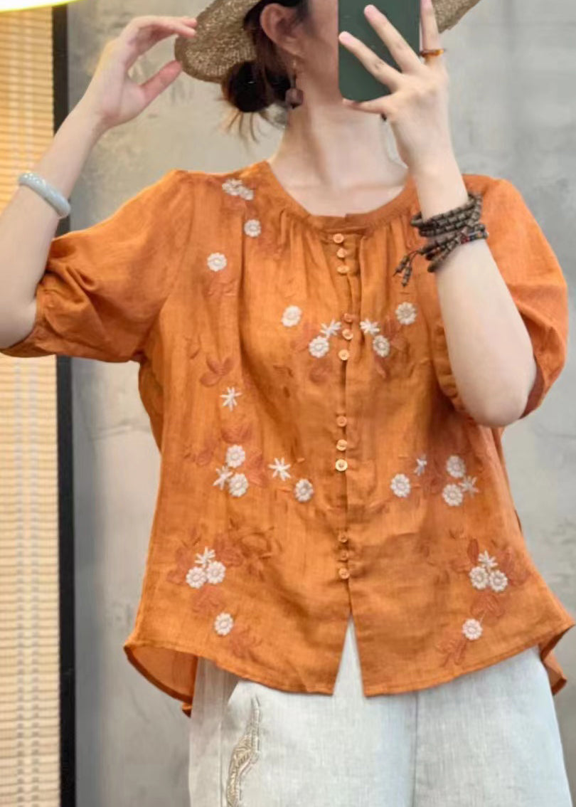 Classic Vintage Blouse with a Flattering Fit