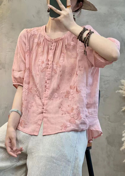 Classic Vintage Blouse with a Flattering Fit