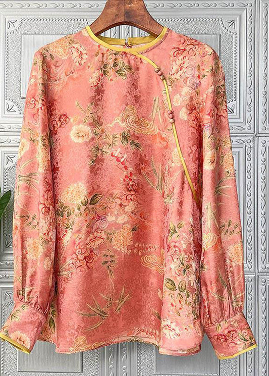 Beautifully Crafted Blouse in a Classic Style