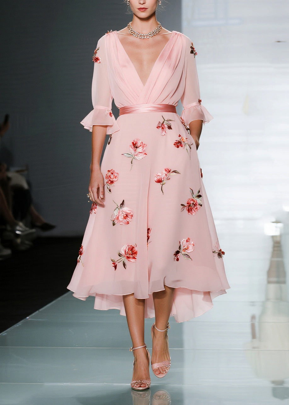 Well Tailored Dress with a Graceful Silhouette