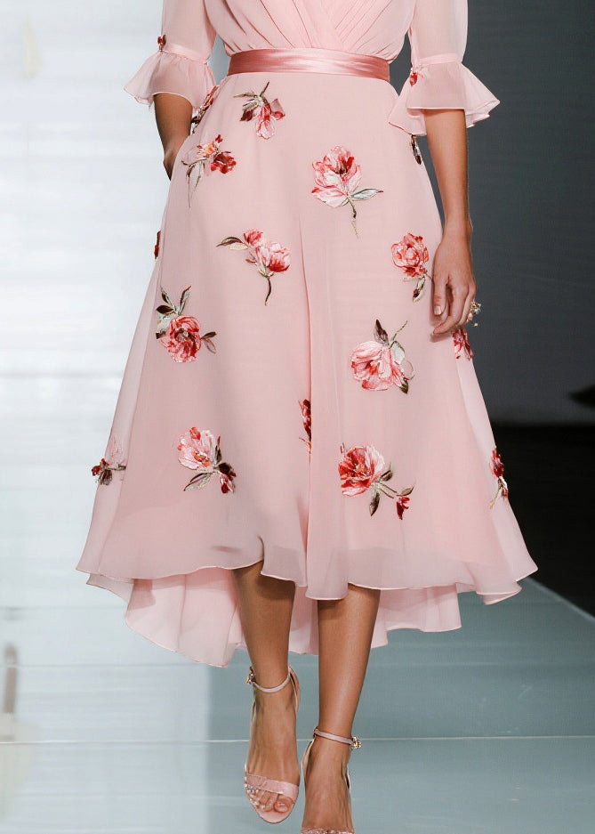 Well Tailored Dress with a Graceful Silhouette