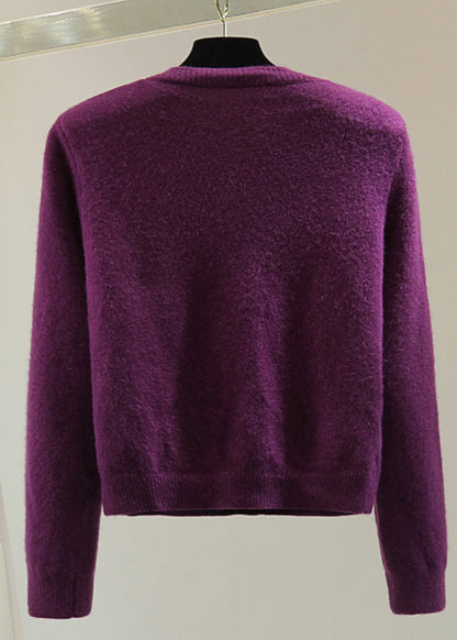 Beautifully Finished Sweater in a Timeless Design