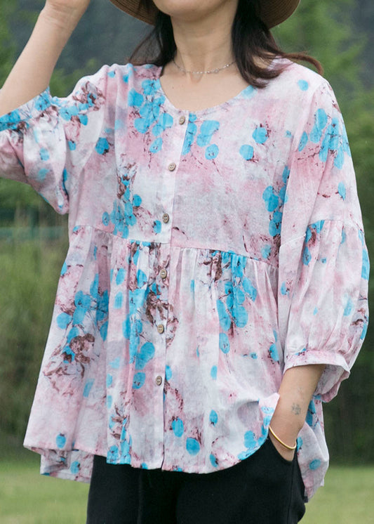 Well Tailored Top with a Graceful Silhouette