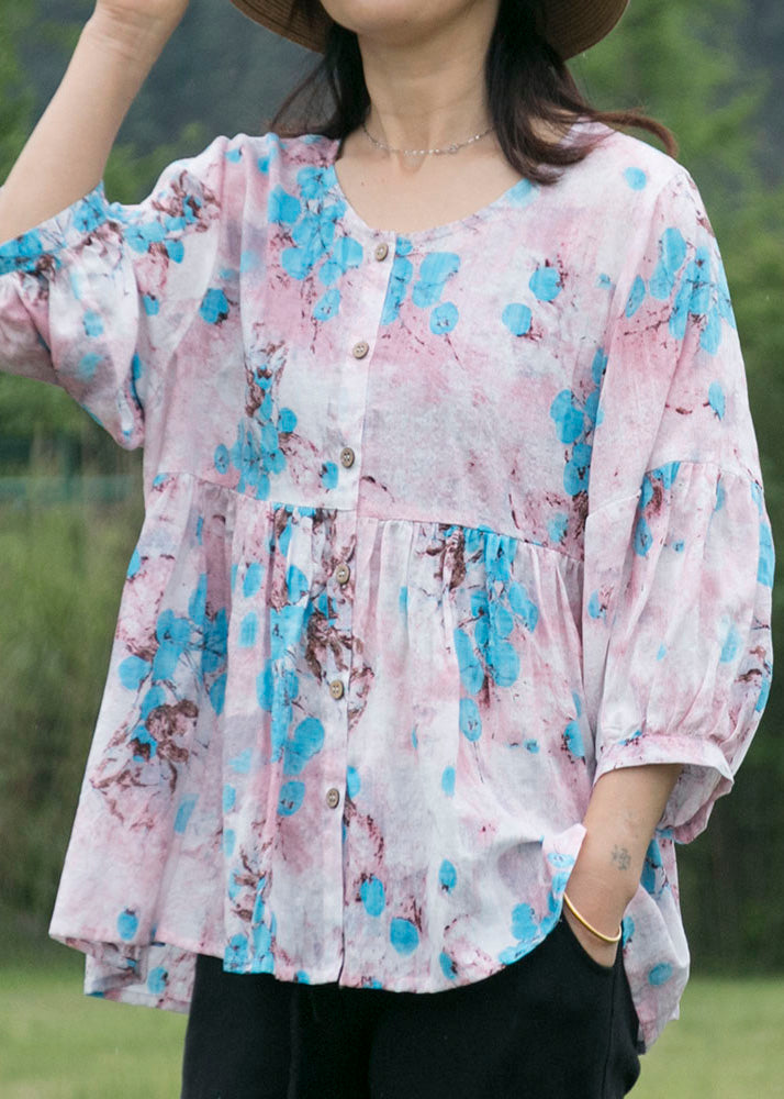 Well Tailored Top with a Graceful Silhouette