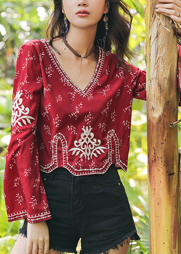 Well Tailored Top with a Graceful Silhouette