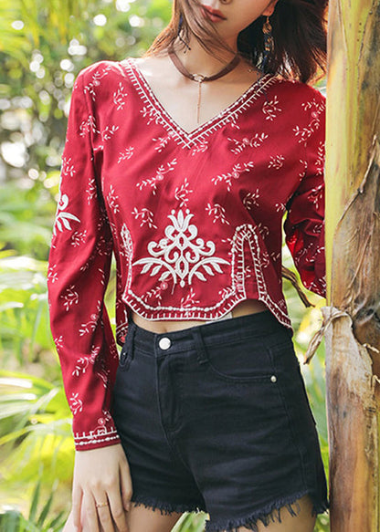 Well Tailored Top with a Graceful Silhouette