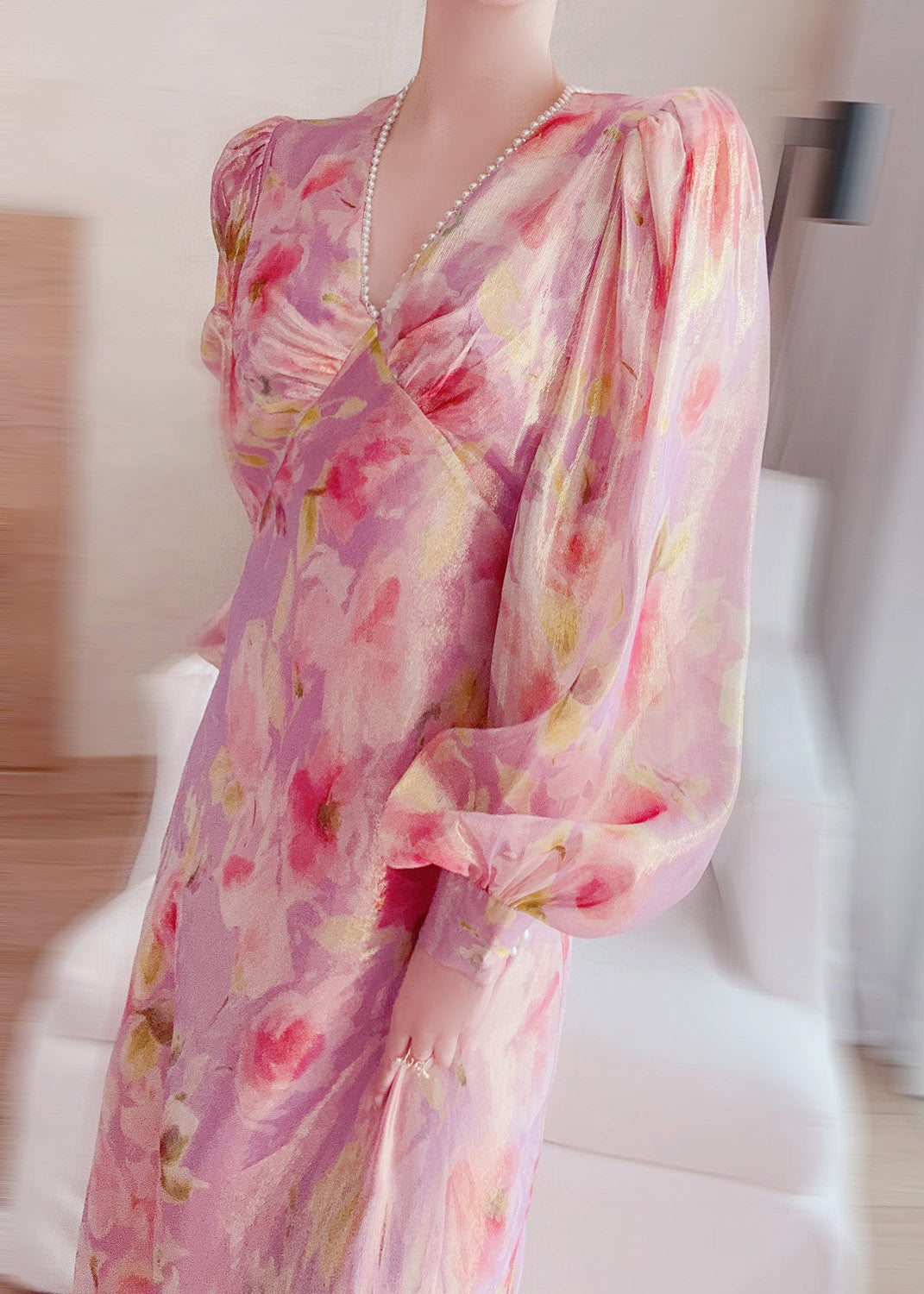 Gracefully Styled Dress for Any Occasion