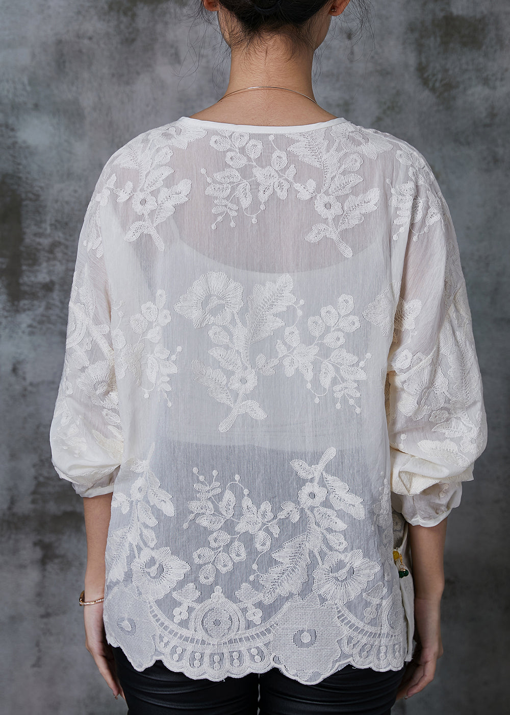 Classic Vintage Shirt with a Flattering Fit