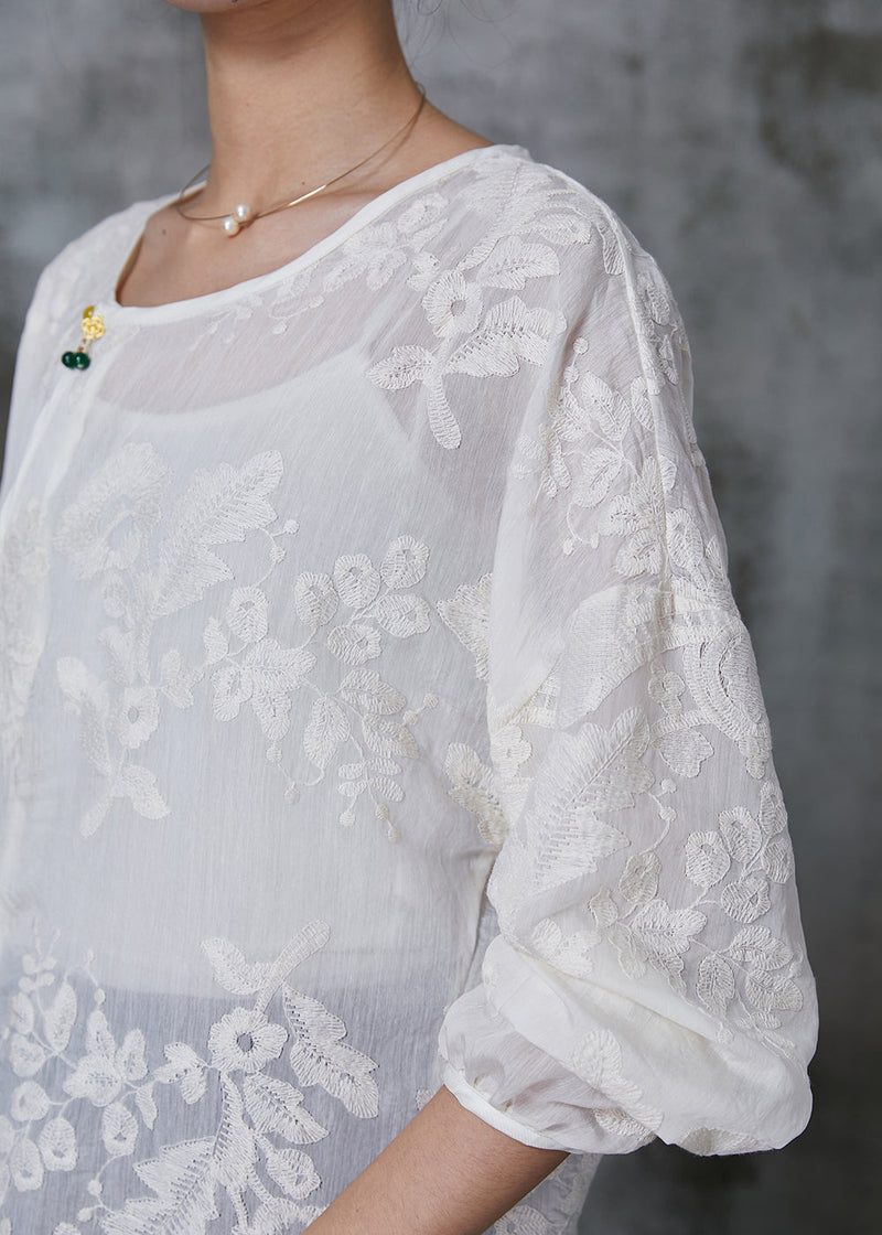 Classic Vintage Shirt with a Flattering Fit