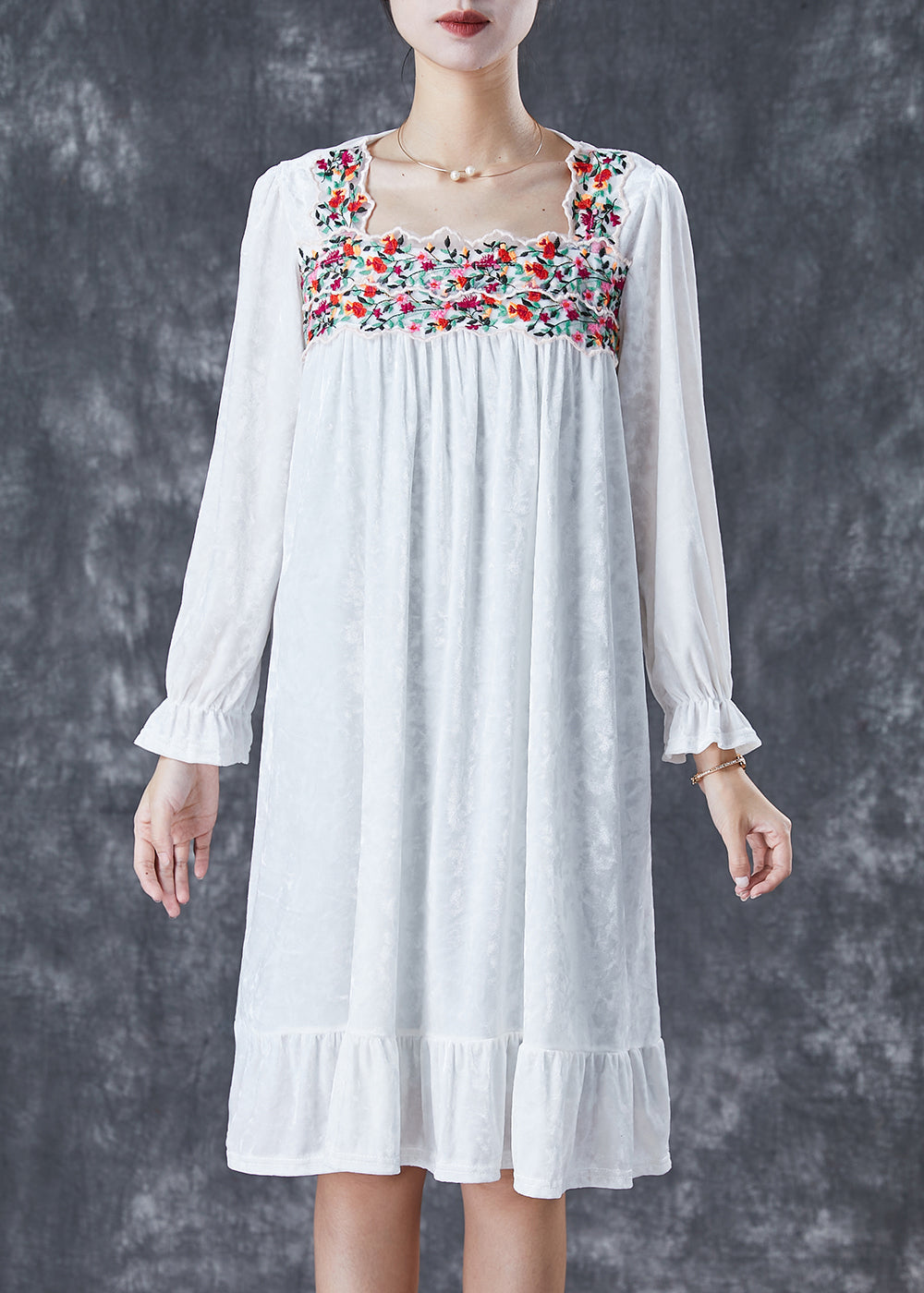 Classic Vintage Dress with a Flattering Fit