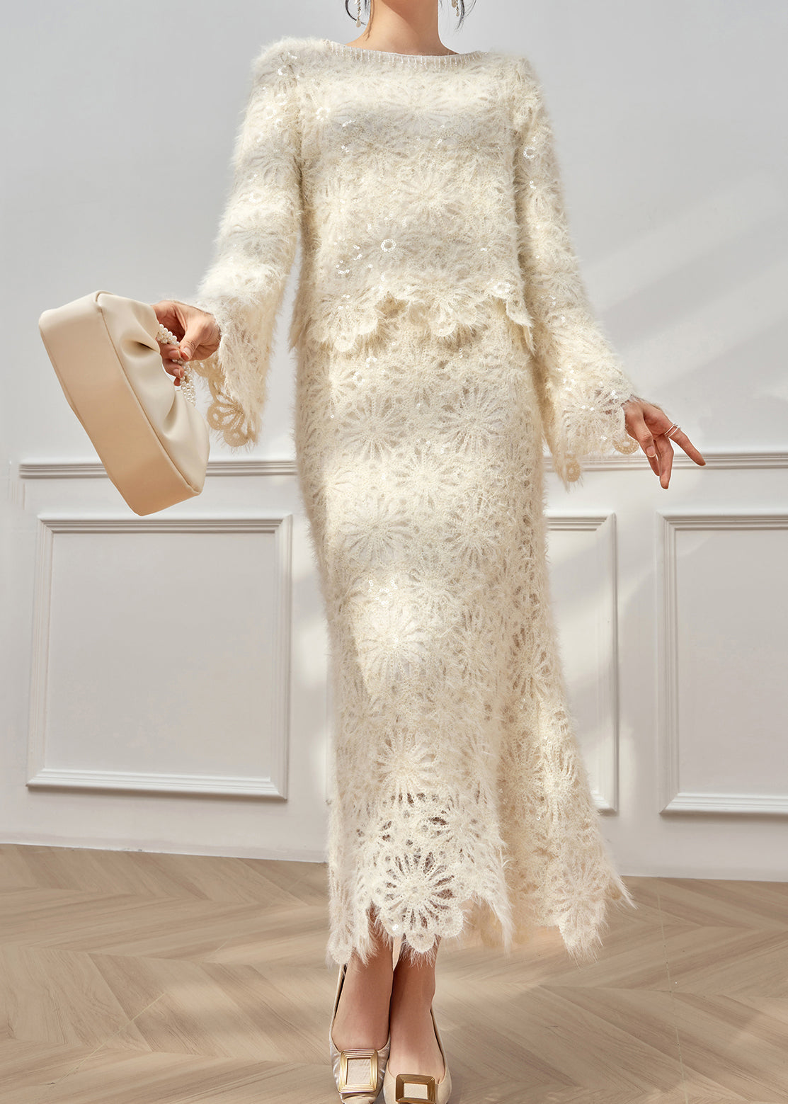 Well Tailored Garment with a Graceful Silhouette