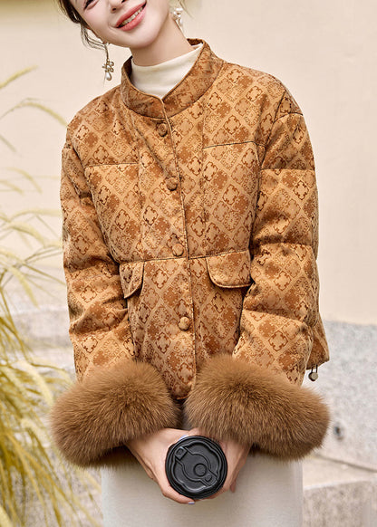 Well Tailored Coat with a Graceful Silhouette