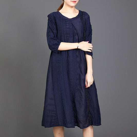 Classic Vintage Dress with a Flattering Fit