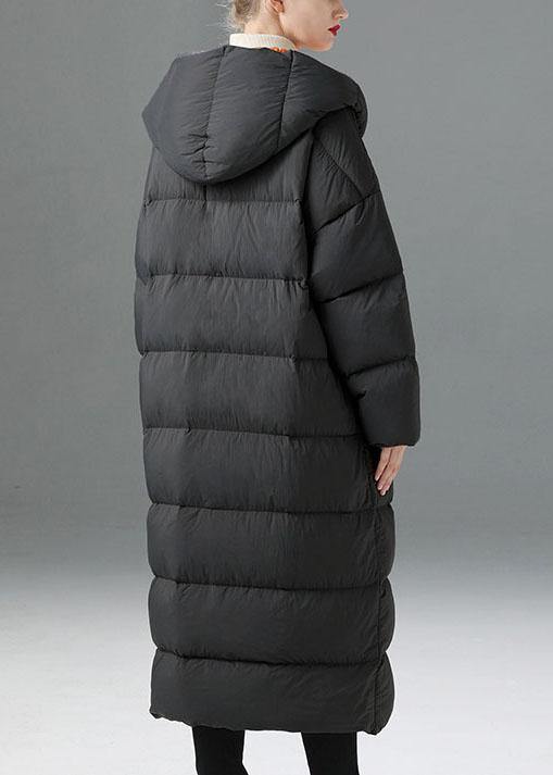 Well Tailored Coat with a Graceful Silhouette