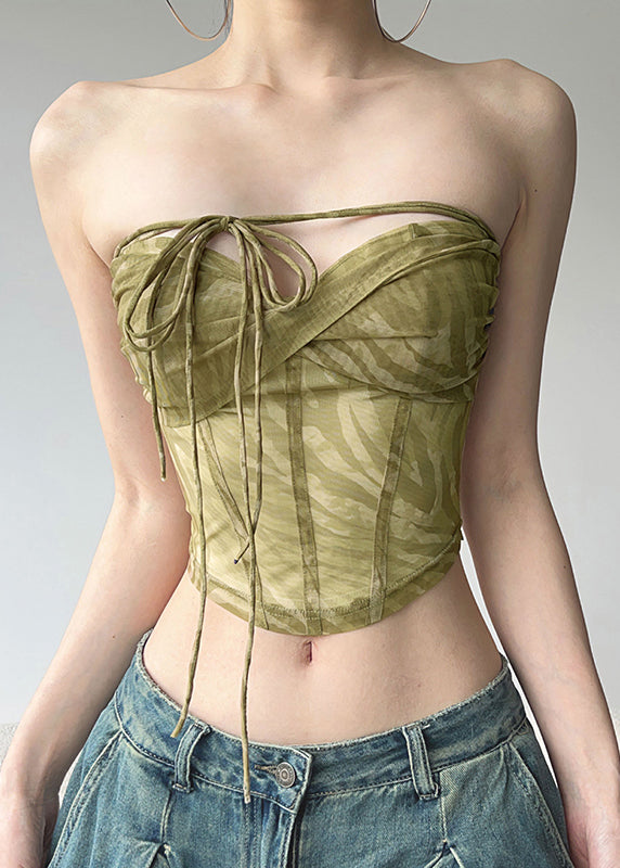 Well Tailored Top with a Graceful Silhouette