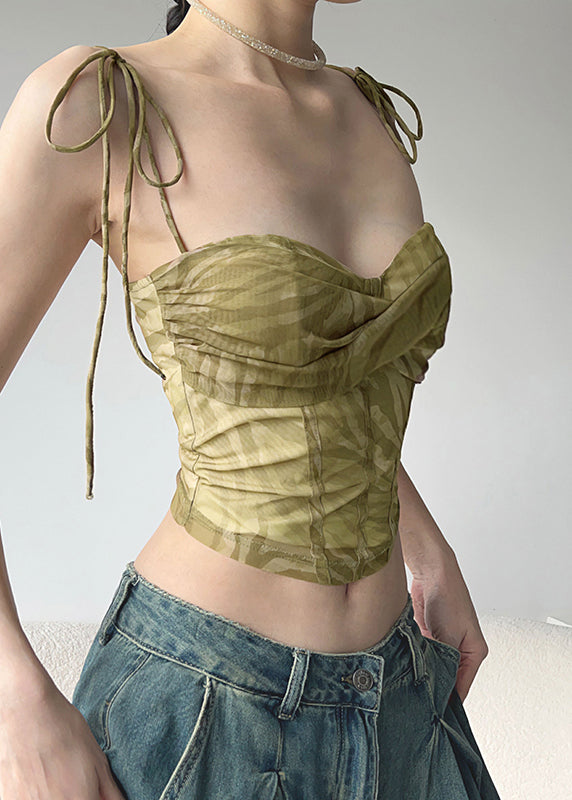 Well Tailored Top with a Graceful Silhouette