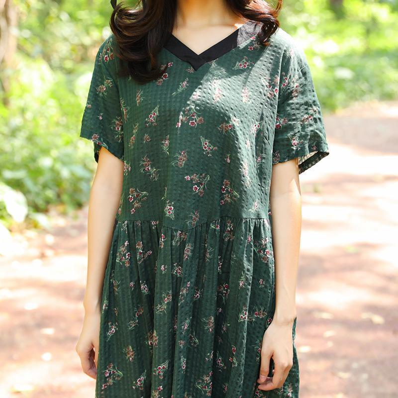 A Vintage Style Dress with Delicate Timeless Details