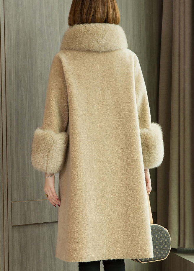 Classic Vintage & Enduringly Stylish Coat