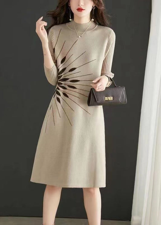 Well Tailored Dress with a Graceful Silhouette