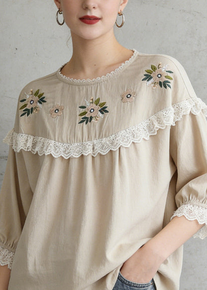 Effortlessly Elegant Shirt with a Timeless Design