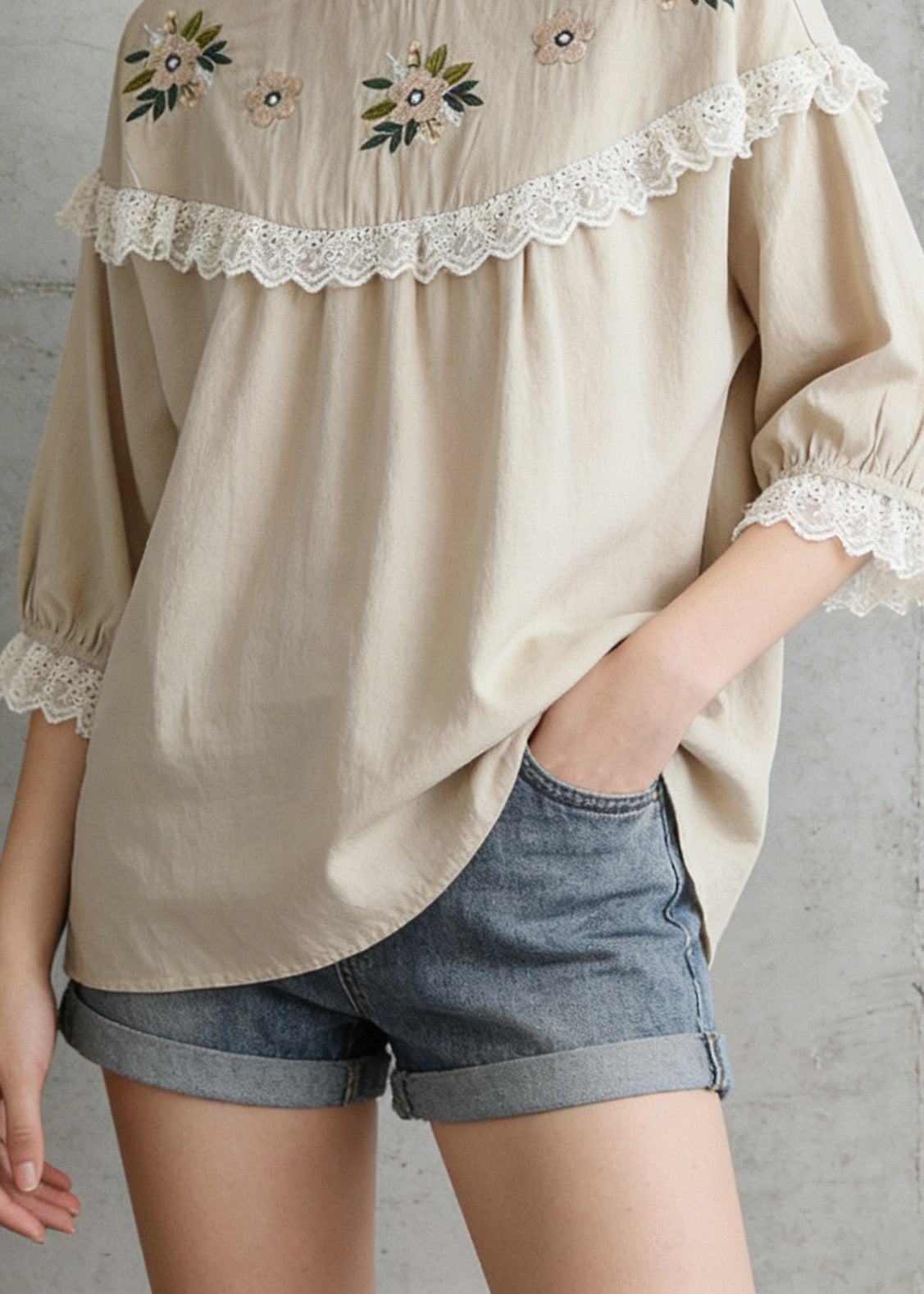 Effortlessly Elegant Shirt with a Timeless Design