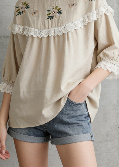 Effortlessly Elegant Shirt with a Timeless Design
