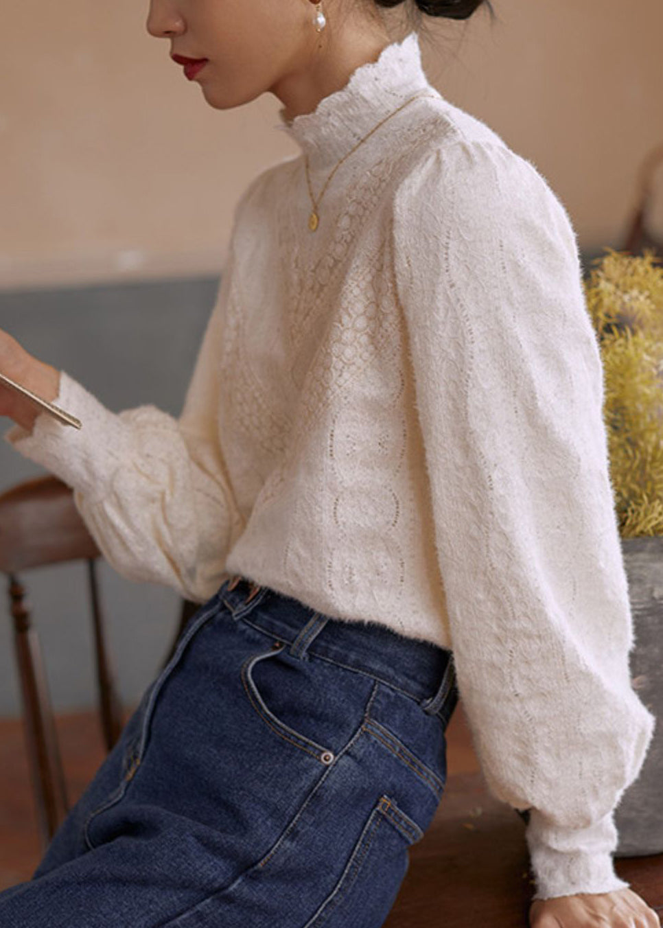 Classic Vintage & Enduringly Stylish Top