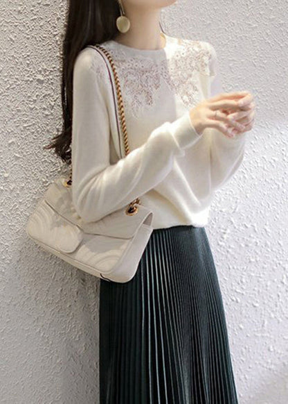 Well Tailored Top with a Graceful Silhouette