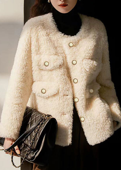 Classic Vintage & Enduringly Stylish Coat
