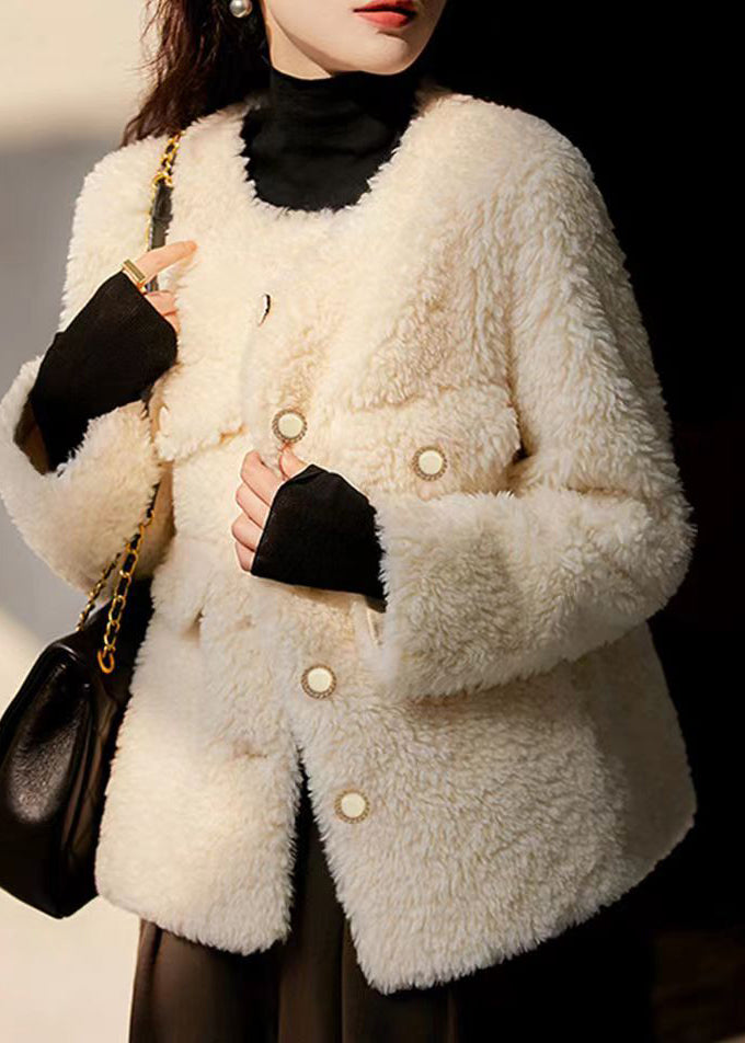 Classic Vintage & Enduringly Stylish Coat