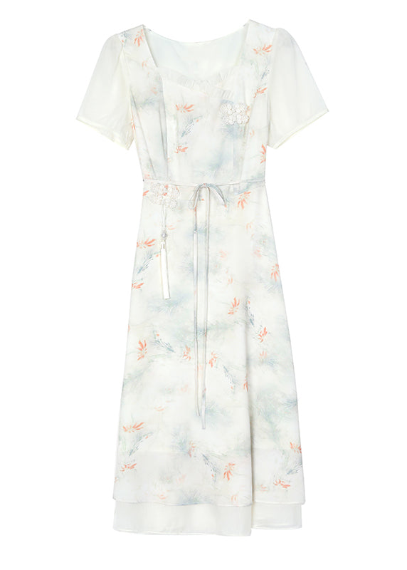 Well Tailored Dress with a Graceful Silhouette