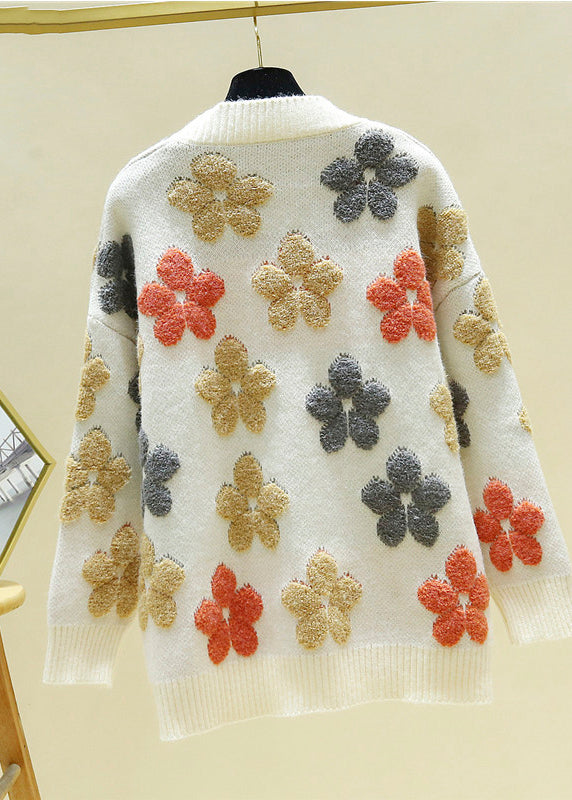 Well Tailored Cardigan with a Graceful Silhouette