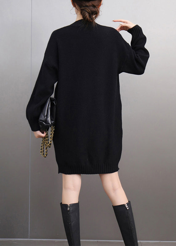 Classic Vintage Sweater with a Flattering Fit