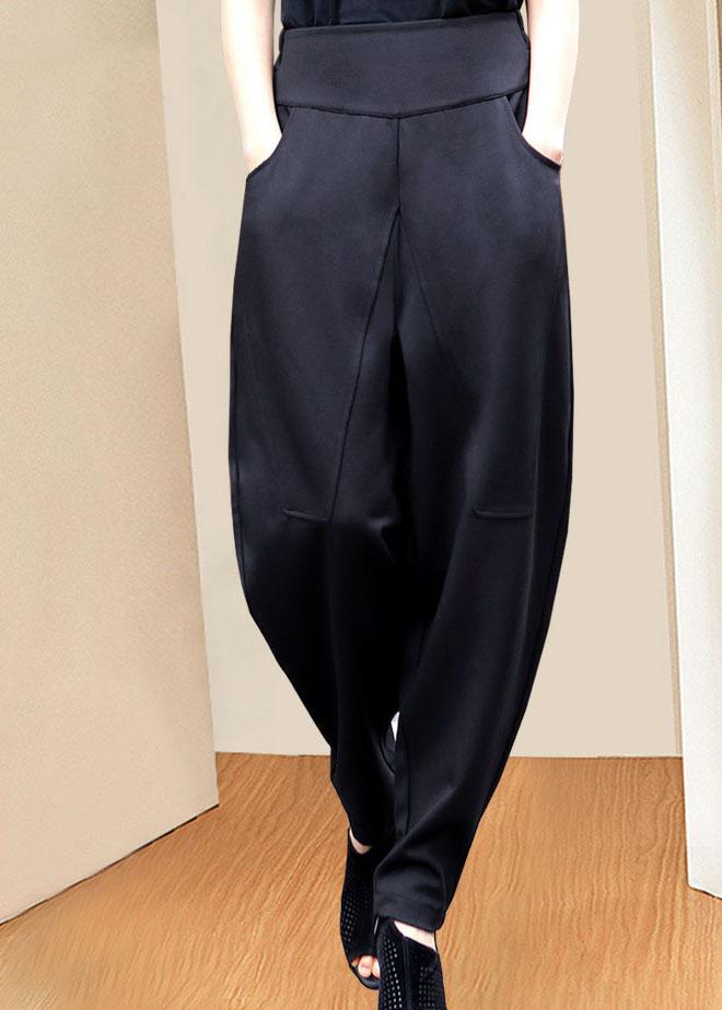 Effortlessly Elegant Pants with a Timeless Design