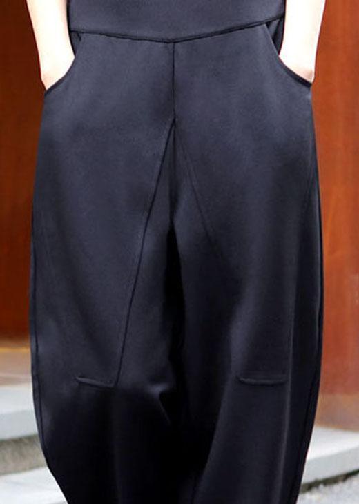 Effortlessly Elegant Pants with a Timeless Design