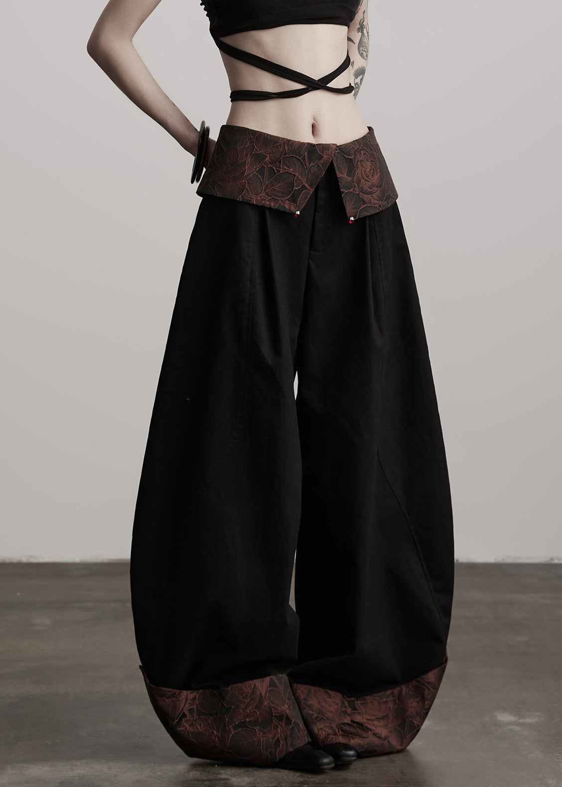 Classic Vintage Pants with a Flattering Fit