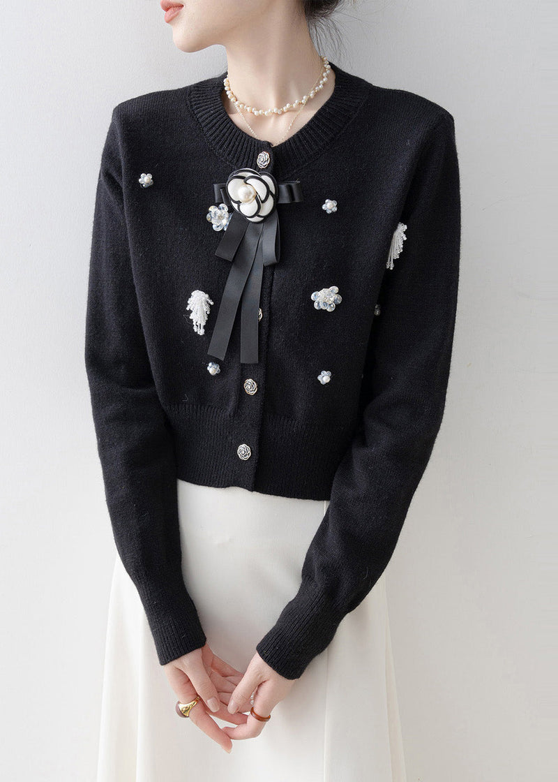 Effortlessly Elegant Cardigan with a Timeless Design