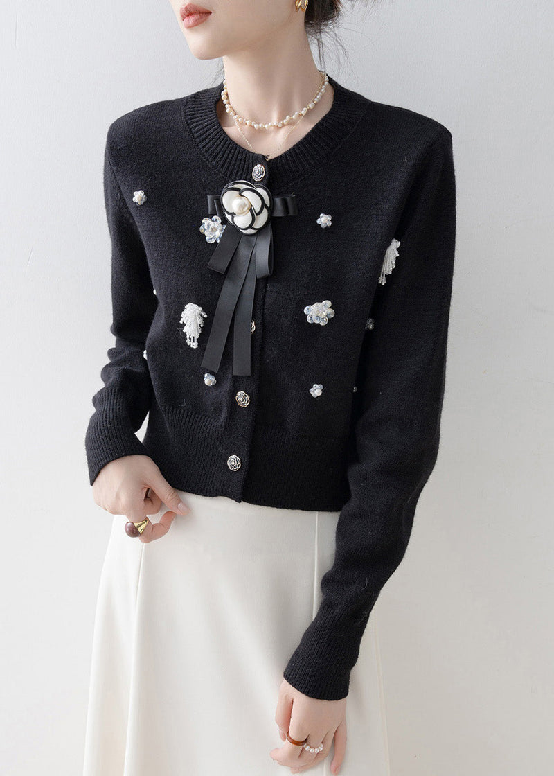 Gracefully Styled Cardigan for Any Occasion