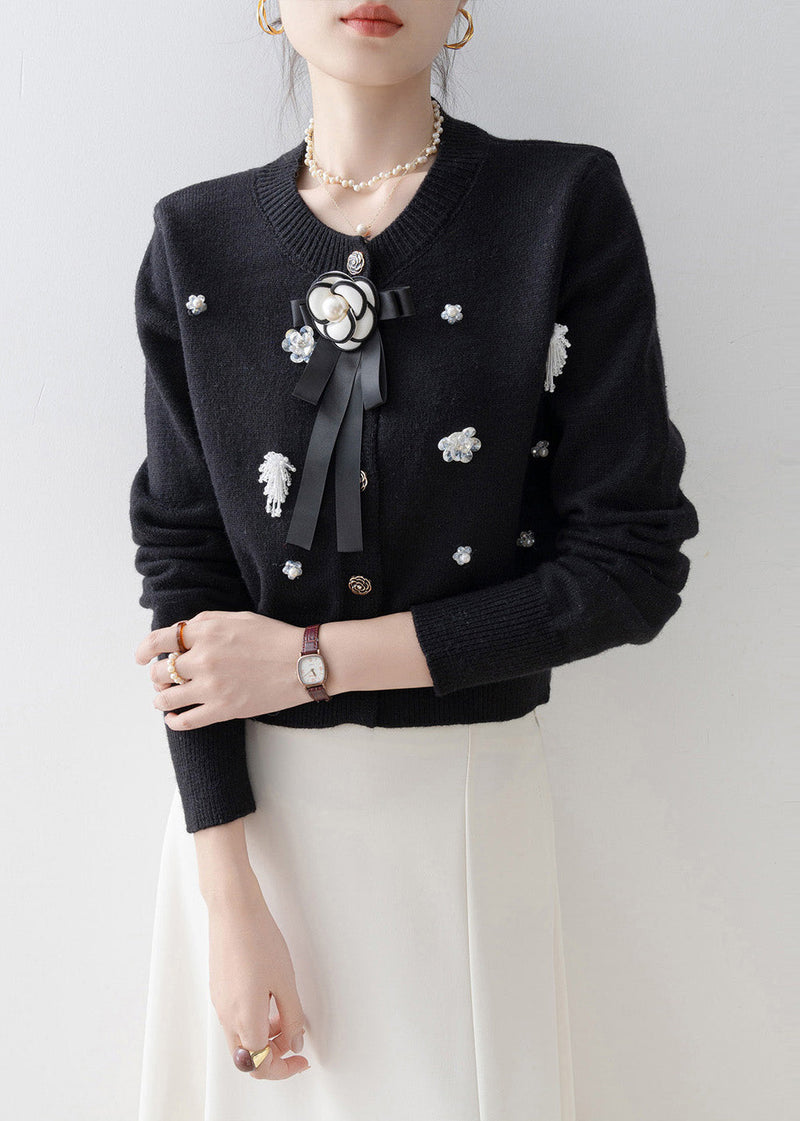 Gracefully Styled Cardigan for Any Occasion