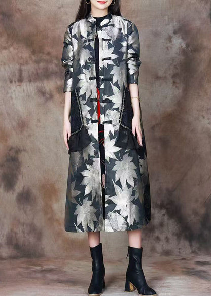 Beautifully Finished Coat in a Timeless Design