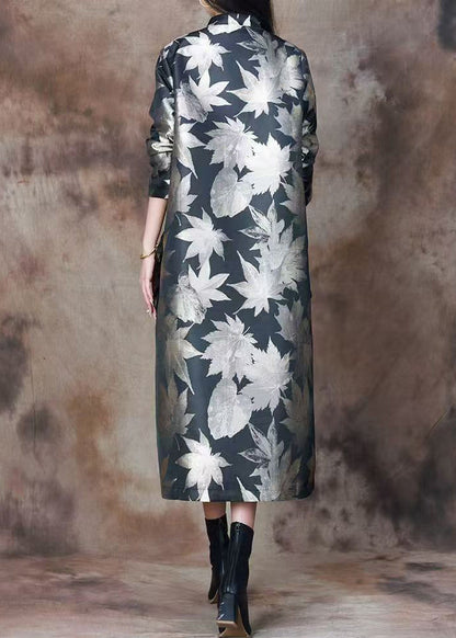 Beautifully Finished Coat in a Timeless Design