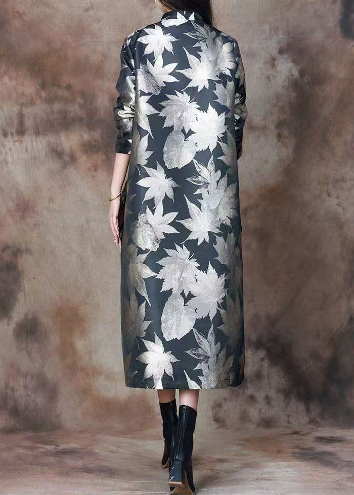 Beautifully Finished Coat in a Timeless Design
