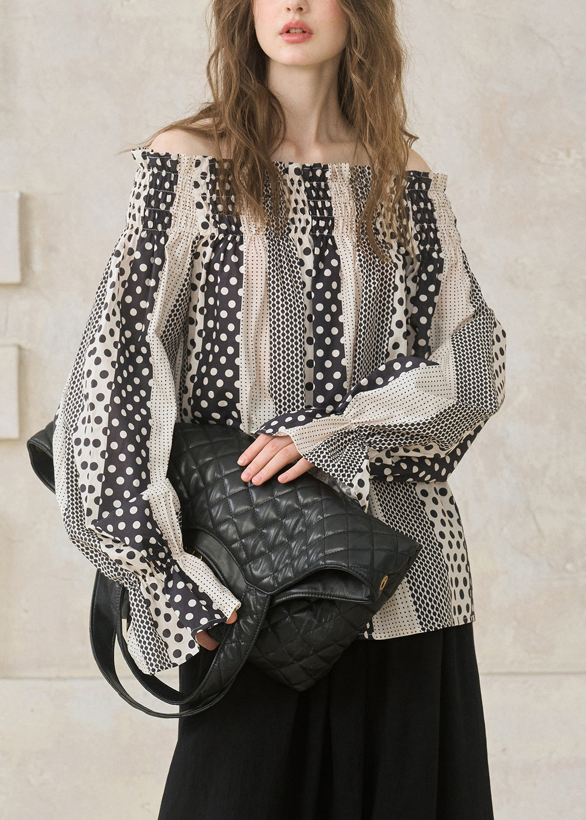 Classic Vintage Shirt with a Flattering Fit