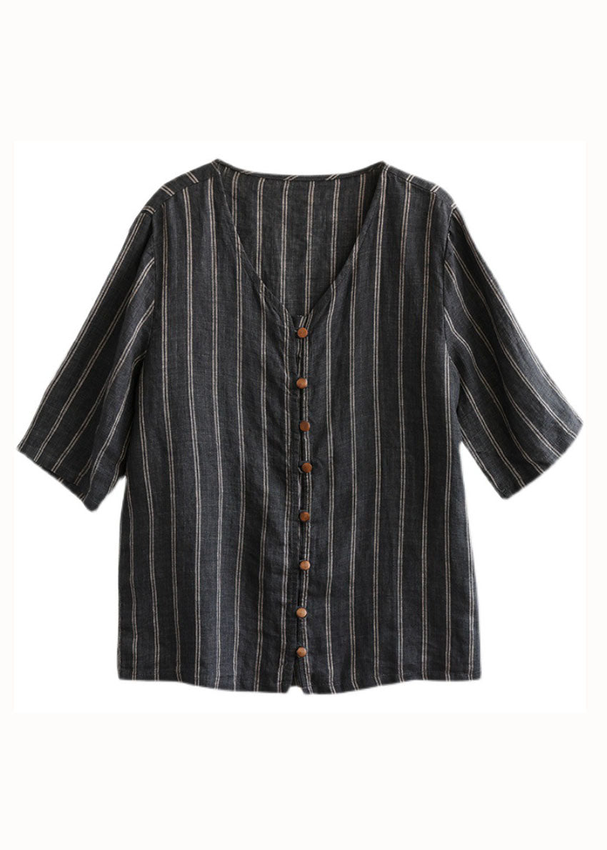 Sophisticated Blouse with a Clean Classic Look