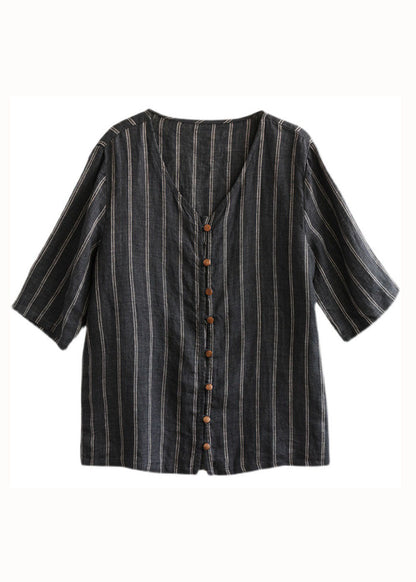 Sophisticated Blouse with a Clean Classic Look